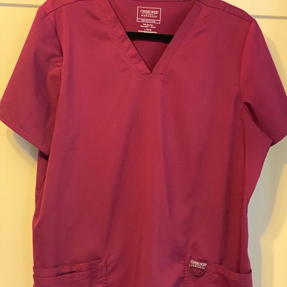 Cherokee Scrub top